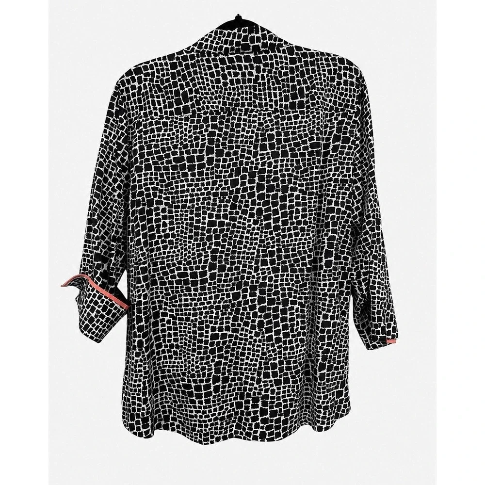 Orvis Shirt Women 16 Black White Geometric Wrinkle Free Cotton Button Down